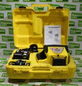 Leica Rugby 200 universal construction laser level with 2x Rod-Eye Mini receivers & battery pack