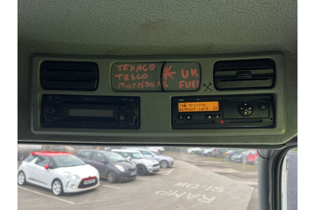 Mercedes-Benz 816 (WX15 AWR) 5132cc diesel recovery truck - mileage 207,927 - full detail in desc. - Image 14 of 39