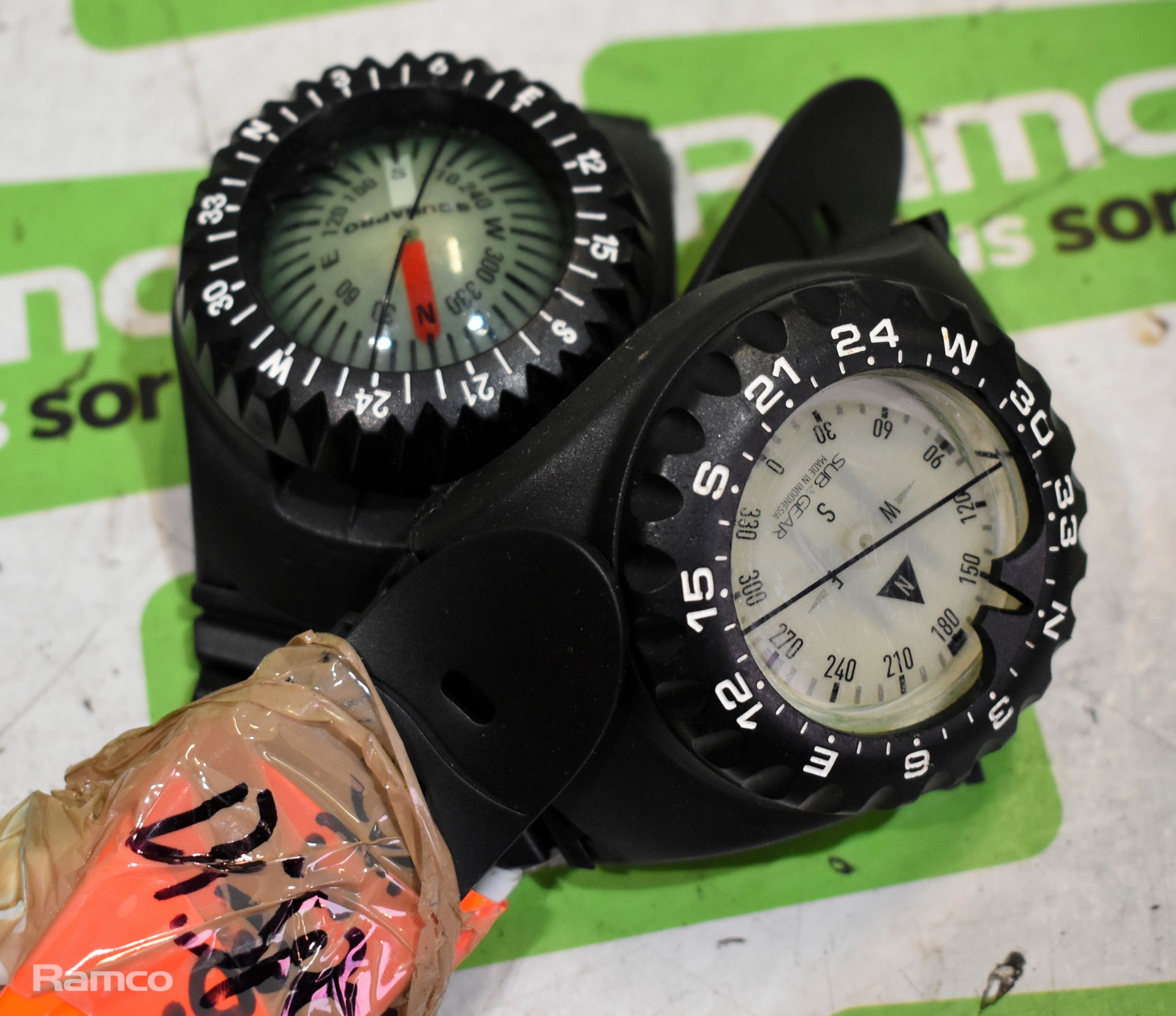 5x Dive compasses - mixed - may need repair - Image 6 of 6