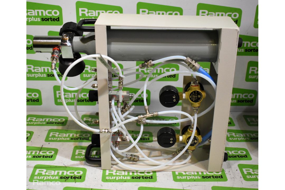 Cavendish portable gas sample system (GCU) with canvas bag - Image 3 of 7