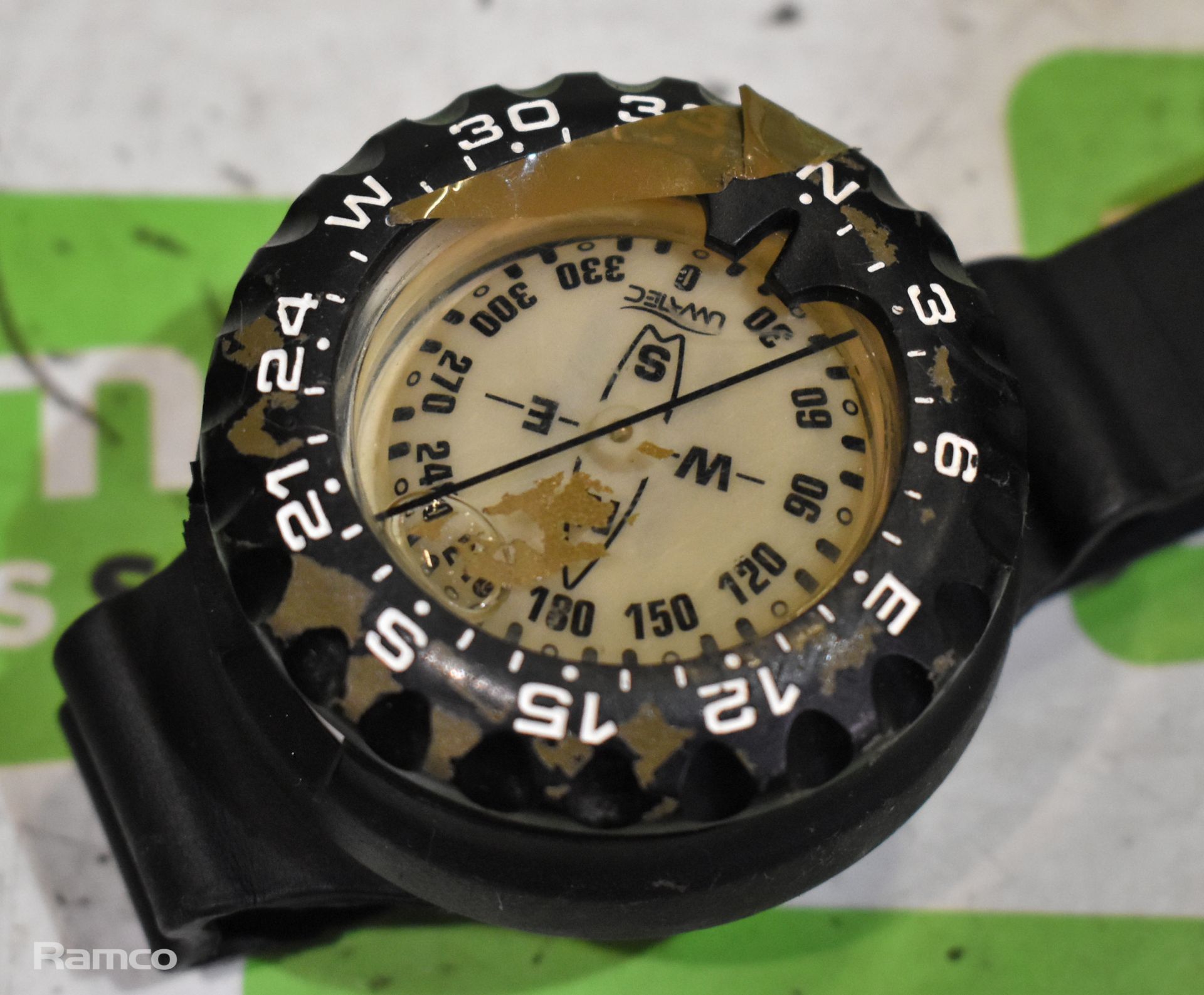 5x Dive compasses - mixed - may need repair - Image 4 of 6