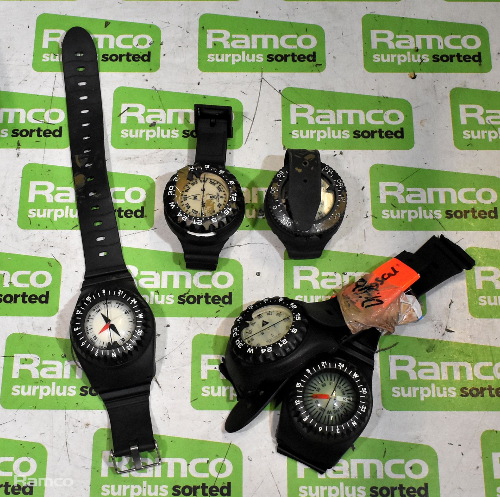 5x Dive compasses - mixed - may need repair - Image 2 of 6
