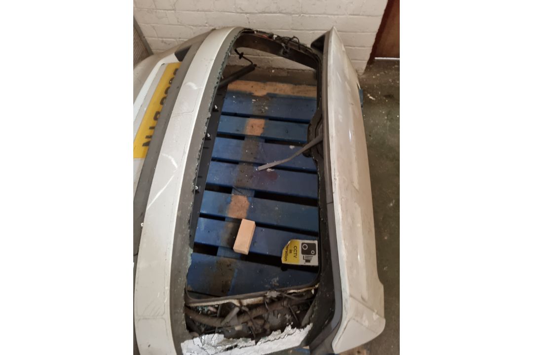 2018 Land Rover Discovery tailgate - Image 3 of 5