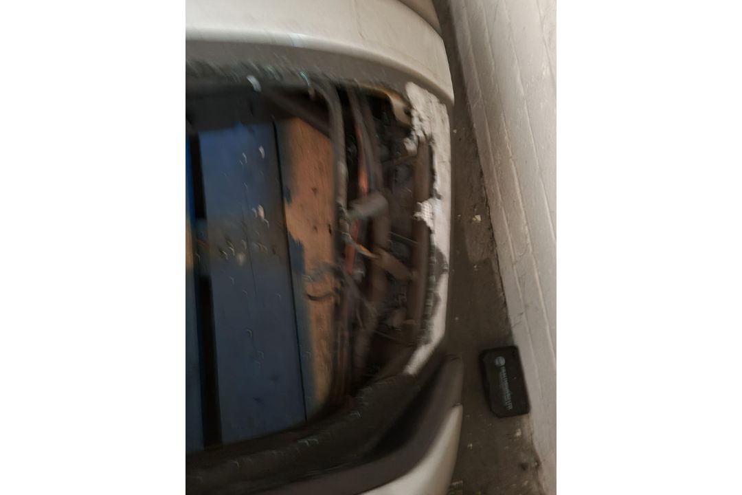 2018 Land Rover Discovery tailgate - Image 4 of 5