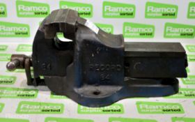 Record 84 bench vice