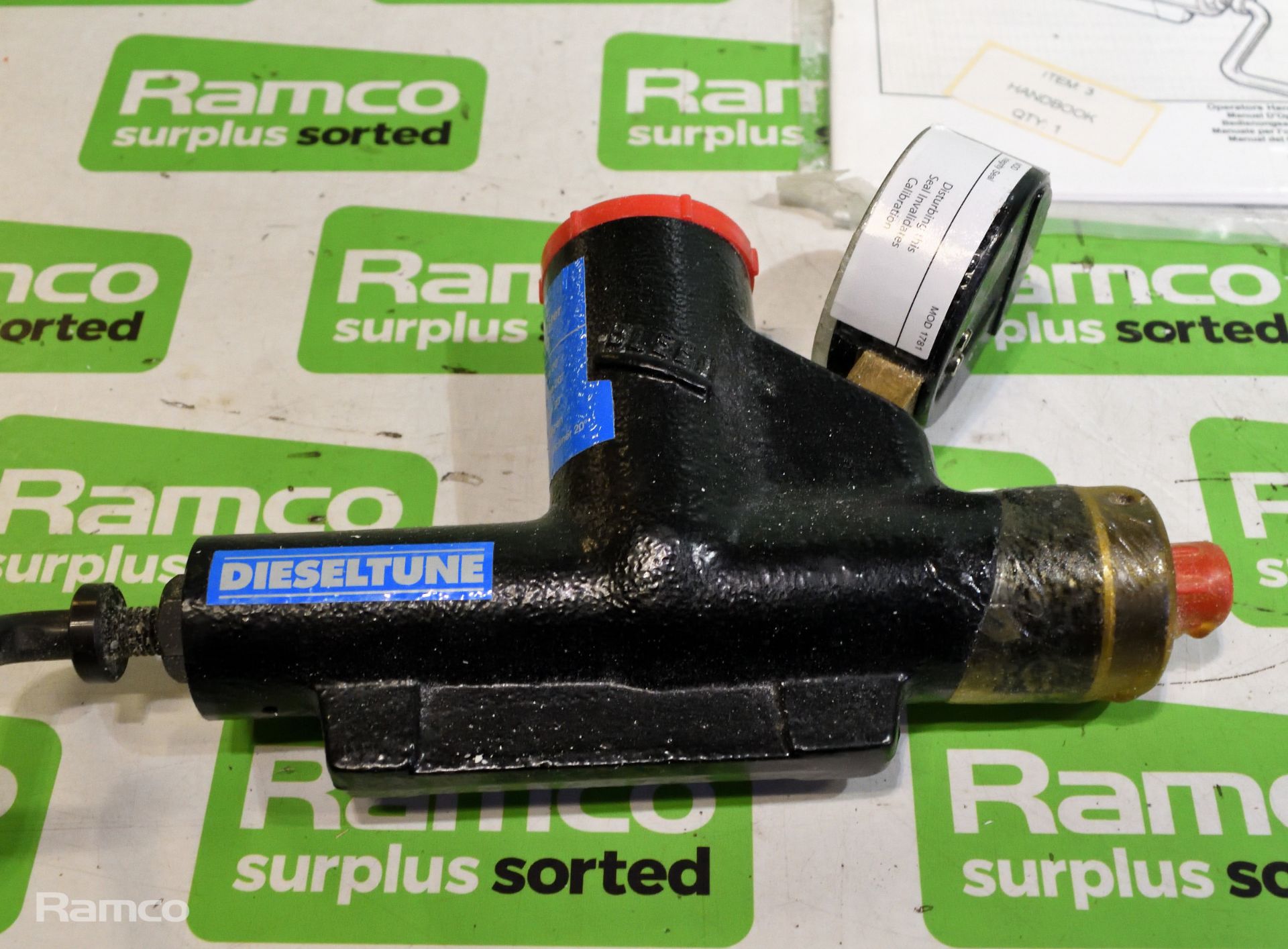 2x Dieseltune DX710 diesel injector testers - Image 4 of 10