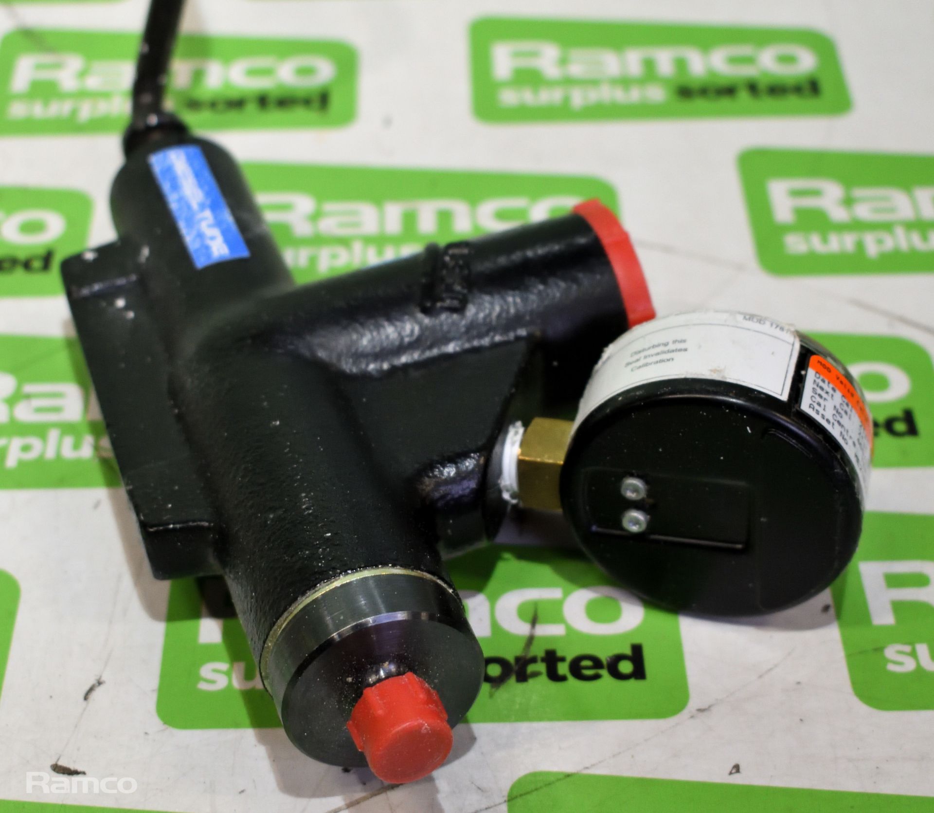 2x Dieseltune DX710 diesel injector testers - Image 9 of 10