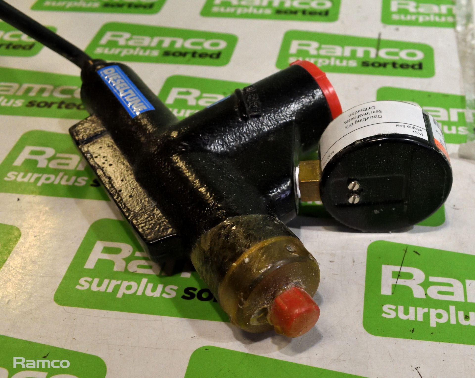 2x Dieseltune DX710 diesel injector testers - Image 5 of 10