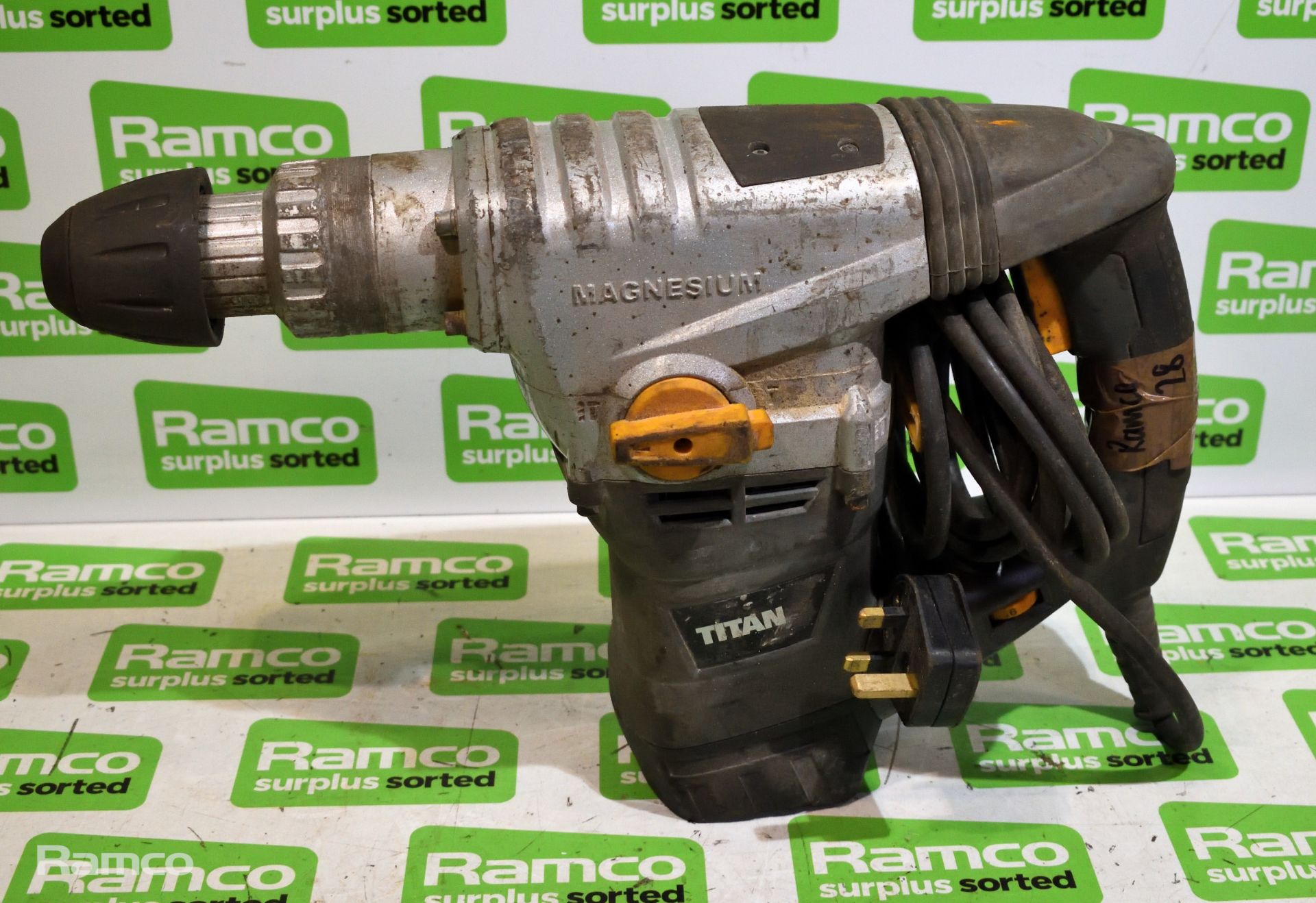 Titan TTB631SDS 1500W SDS Plus 240V corded rotary hammer drill