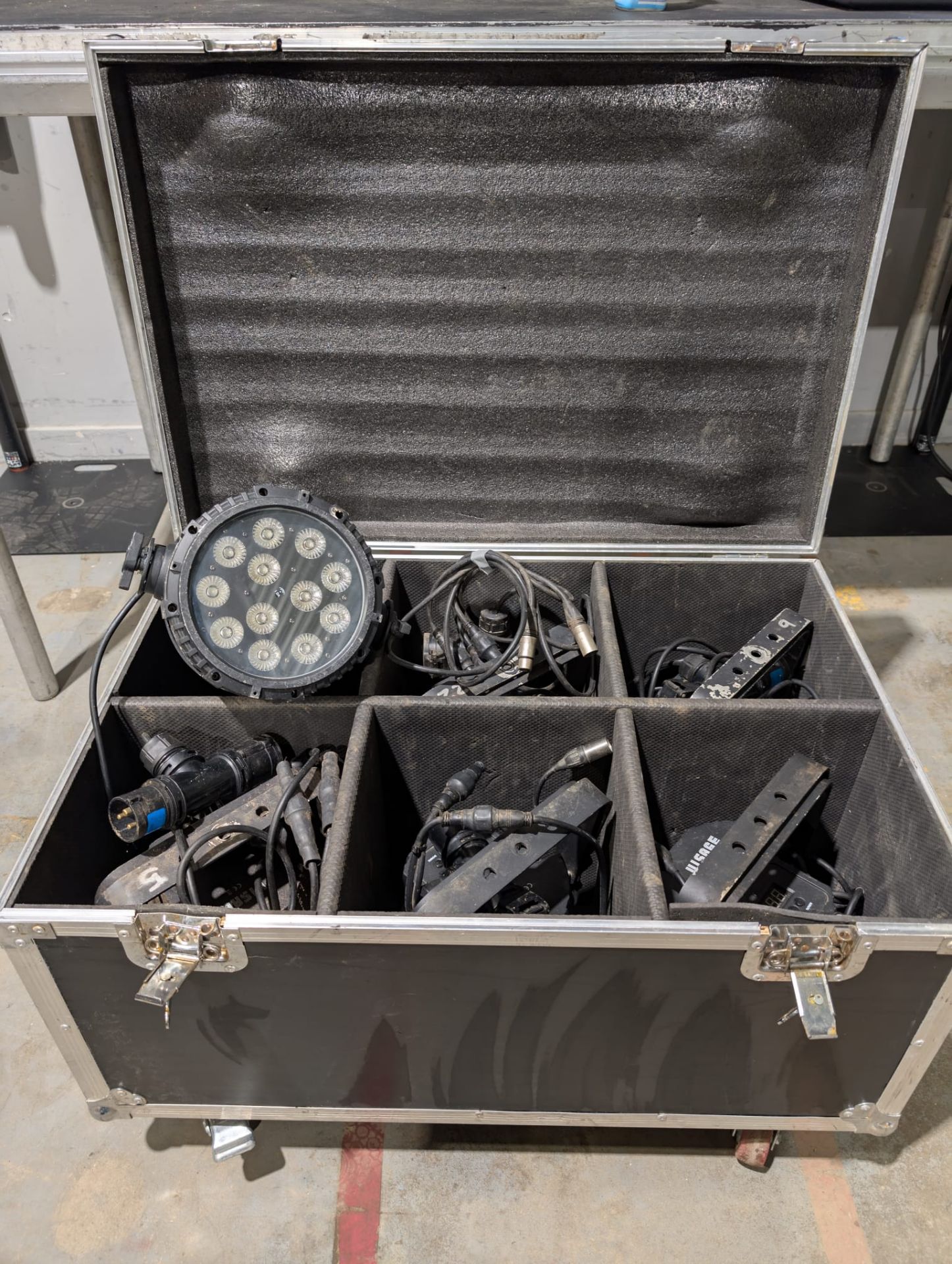 Set of 6x Visage LED Par (RGBWA+UV) IP65 including flightcase. Full working order. Serviced
