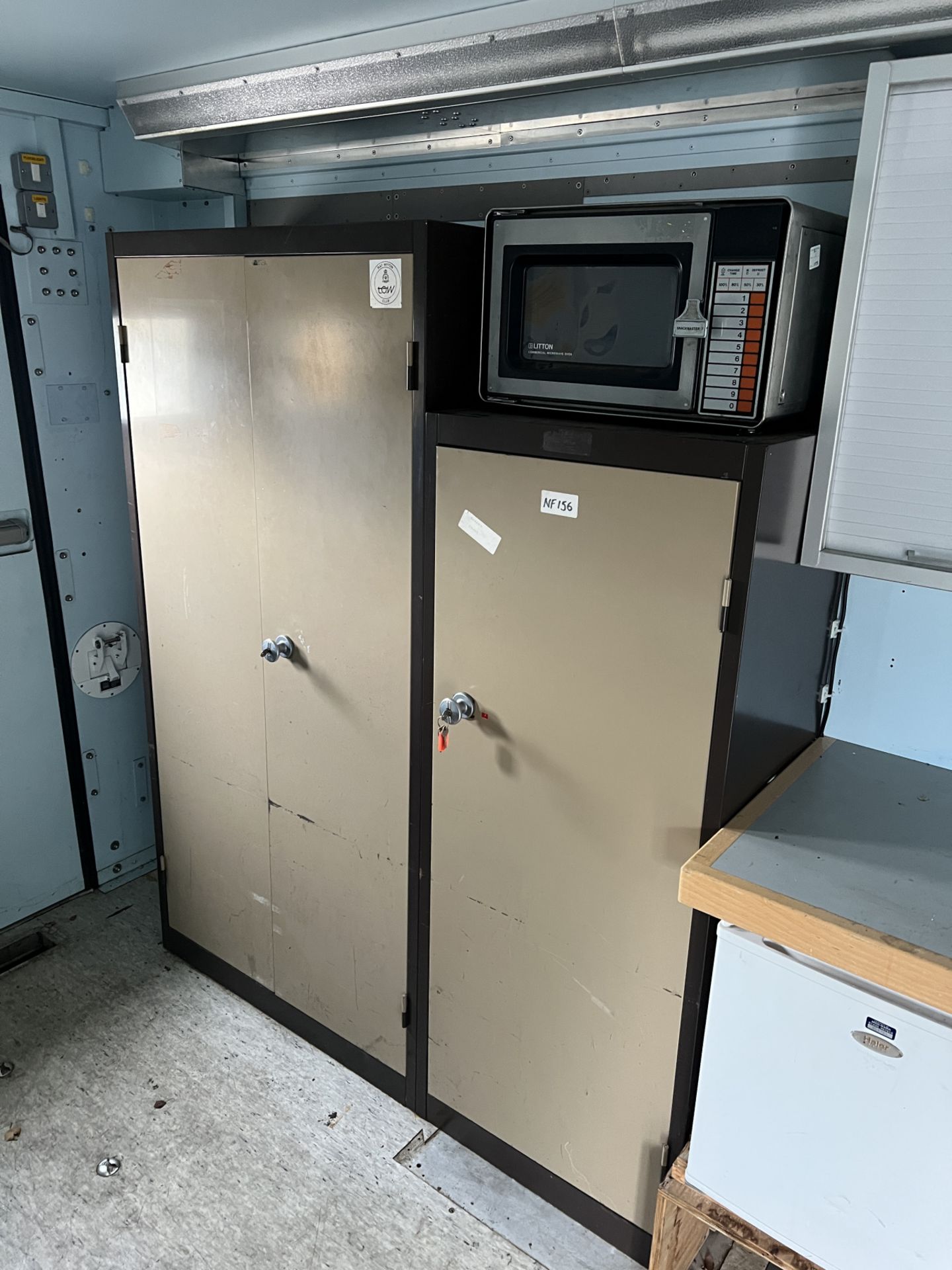 Giat Industries 20ft mobile accommodation unit - full details in the description - Image 8 of 23