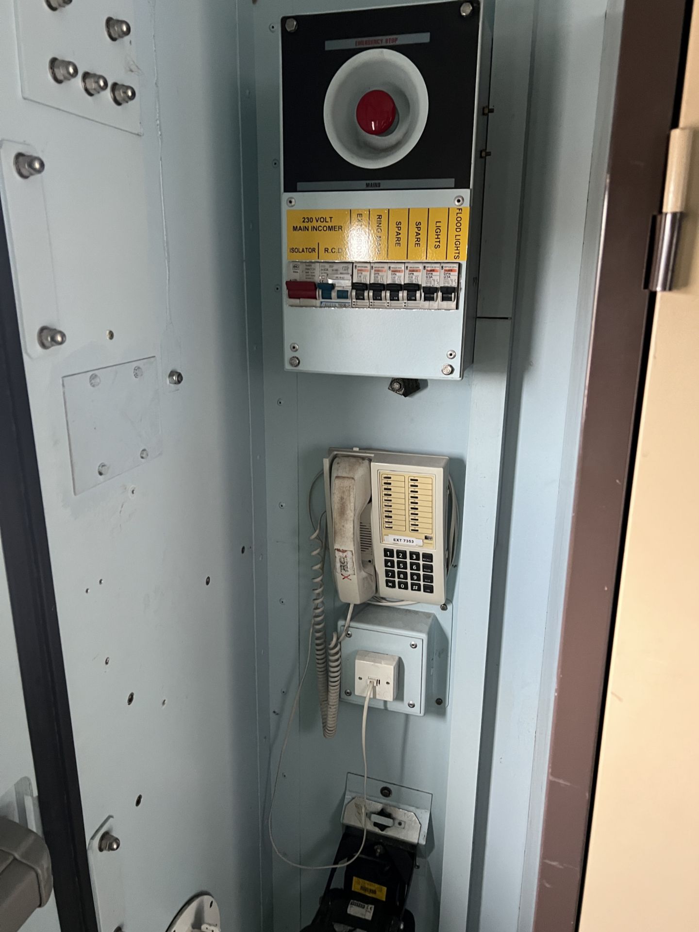 Giat Industries 20ft mobile accommodation unit - full details in the description - Image 10 of 23