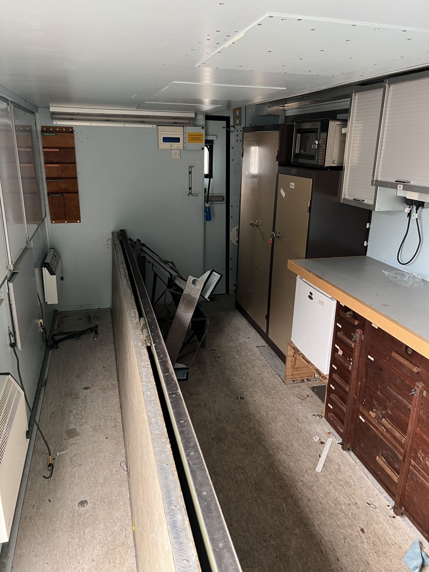 Giat Industries 20ft mobile accommodation unit - full details in the description - Image 19 of 23