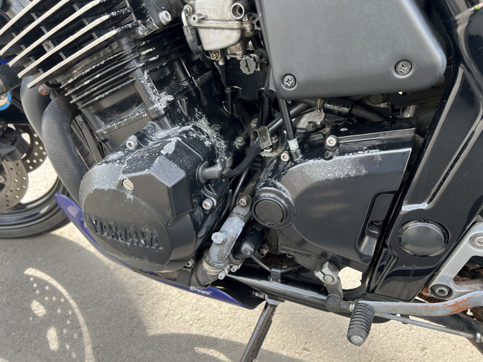 2003 Yamaha FZS 600 Fazer motorbike - 14761 Miles - 6 Speed Manual - 599cc - Petrol - Image 8 of 20