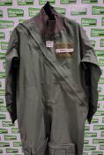 Immersion protection suit