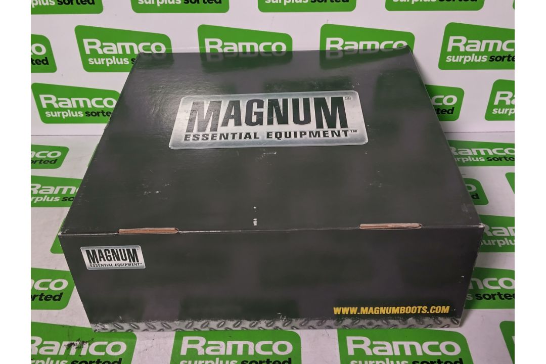 Magnum female desert combat boots - Size 3W - Image 5 of 5