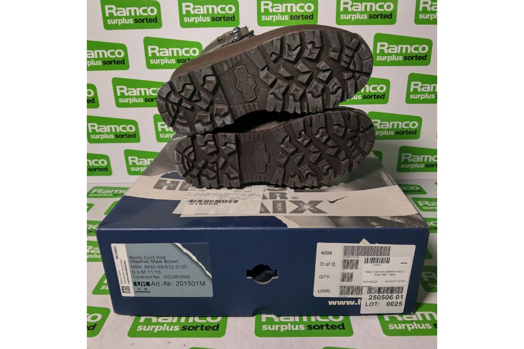 Haix male cold wet weather boot - Size 5M - Image 3 of 4