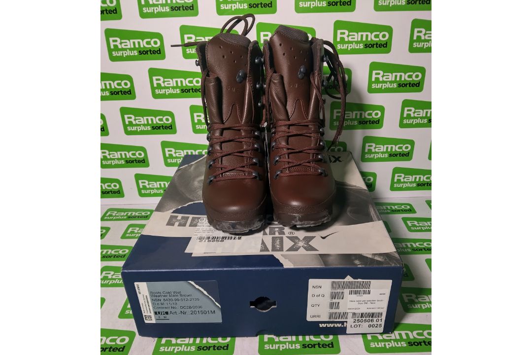 Haix male cold wet weather boot - Size 5M - Image 2 of 4