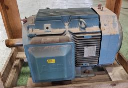 ABB M3BP 225 SMB 4 3 phase electric motor - L 860 x W 600 x H 450mm - 330kg