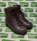 Iturri brown combat boots size 6M - Male