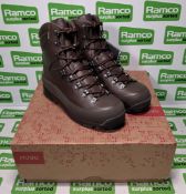 Iturri brown combat boots size 6M - Male