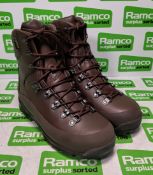 Iturri brown combat boots size 6M - Male