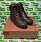 Iturri brown combat boots size 10M - Male