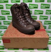 Iturri brown combat boots size 10M - Male