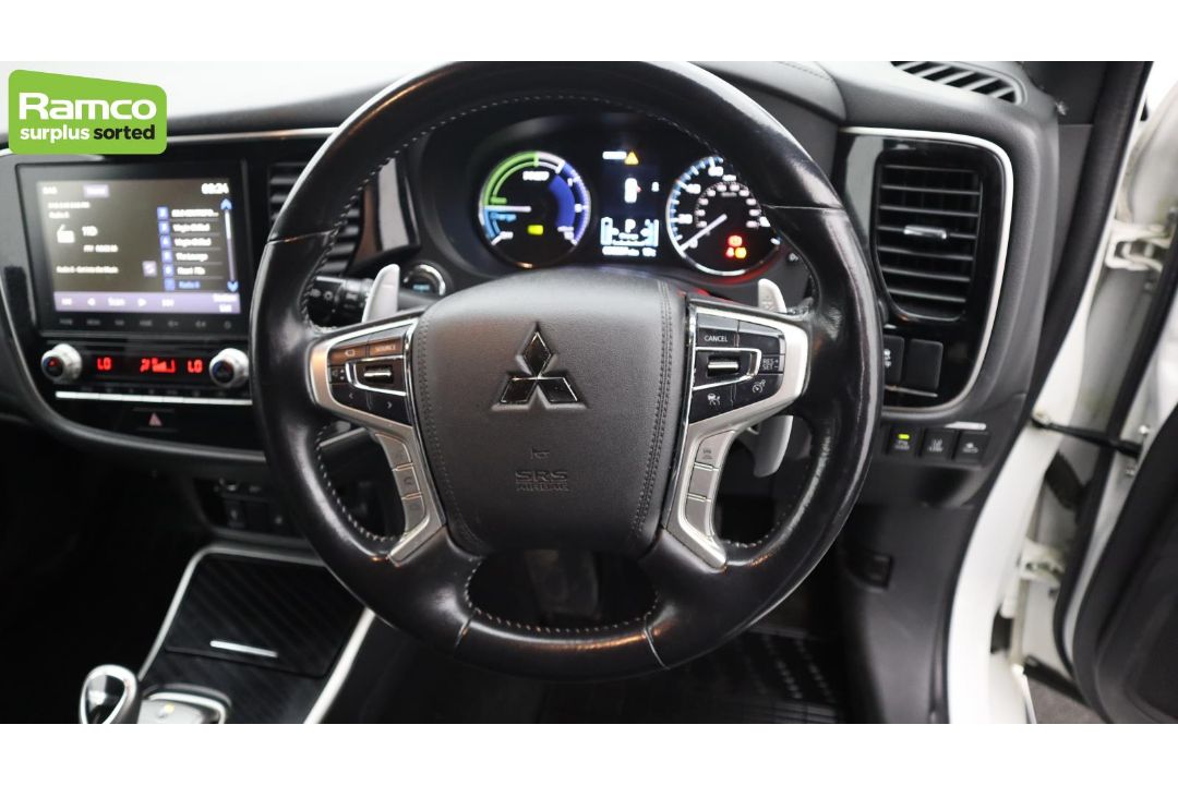 2020 Mitsubishi Outlander PHEV CVT Dynamic - Petrol/Electric Hybrid - 2.5L - 56837 miles - see desc. - Image 12 of 54
