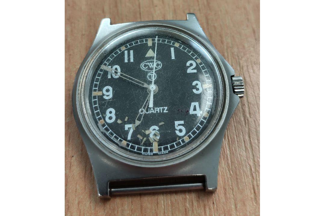 CWC W10-6645-99 British army issue quartz wristwatch - 2005 - Poor condition - see desc. - Image 2 of 3