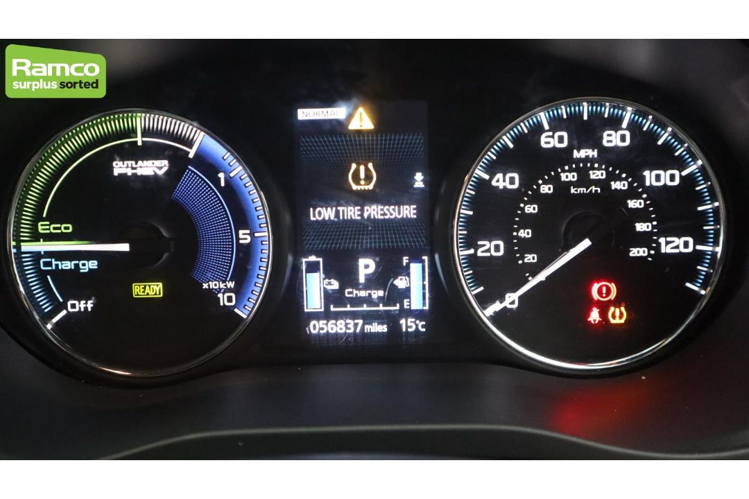 2020 Mitsubishi Outlander PHEV CVT Dynamic - Petrol/Electric Hybrid - 2.5L - 56837 miles - see desc. - Image 13 of 54