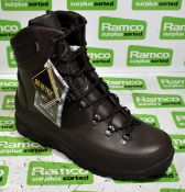 2x pairs of Iturri brown combat boots - size 10M