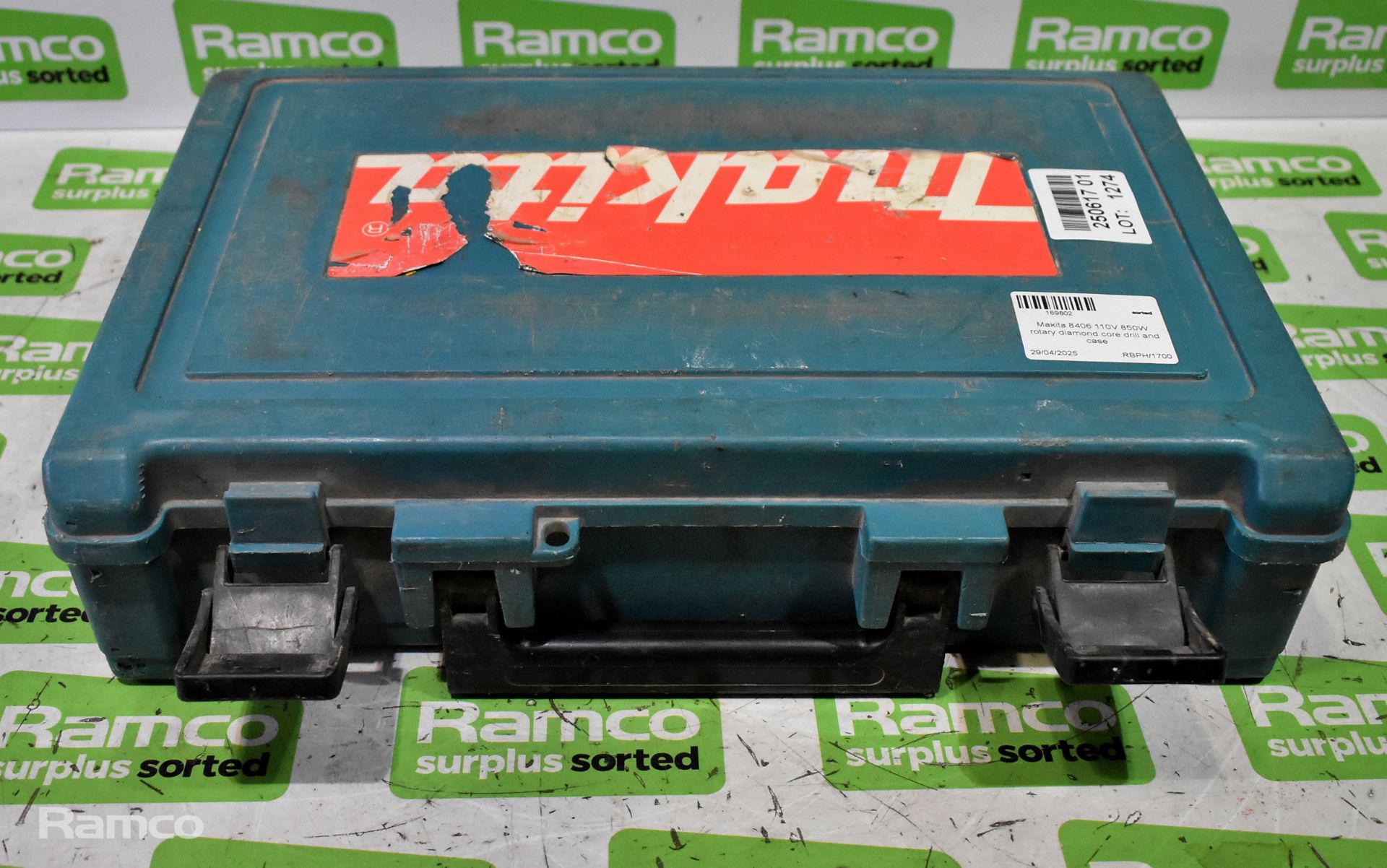 Makita 8406 110V 850W rotary diamond core drill and case - Image 6 of 7