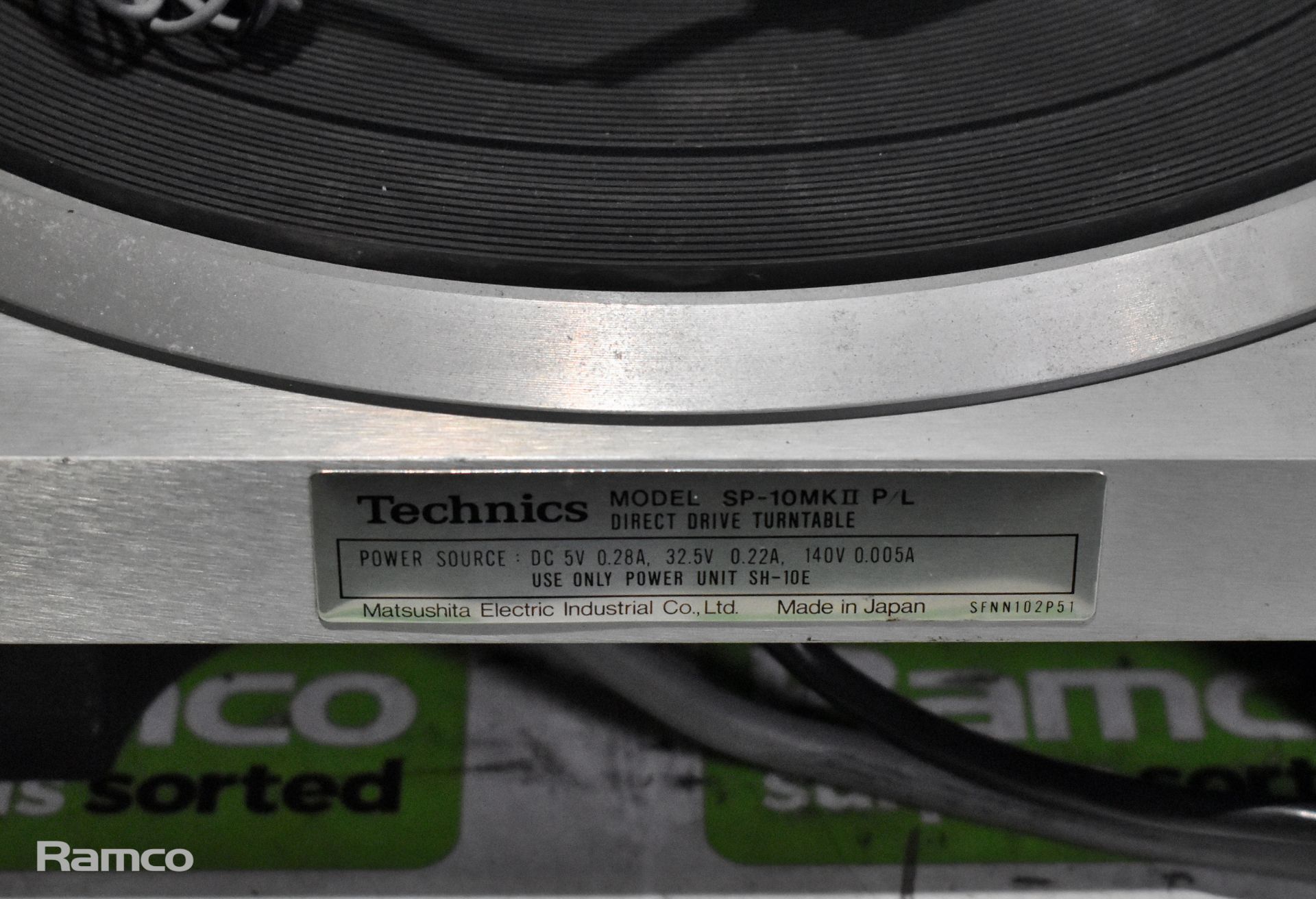 Technics SP-10MK2 direct drive turntable with Technics SH-10E power supply and tonearm unit - Image 4 of 8