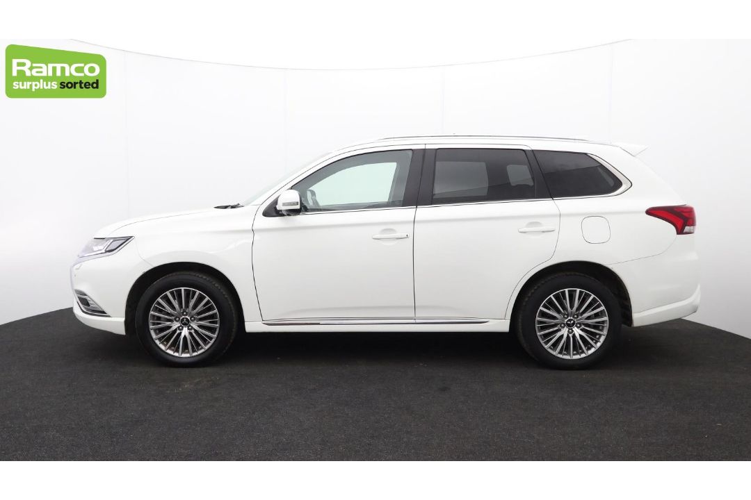 2020 Mitsubishi Outlander PHEV CVT Dynamic - Petrol/Electric Hybrid - 2.5L - 56837 miles - see desc. - Image 8 of 54