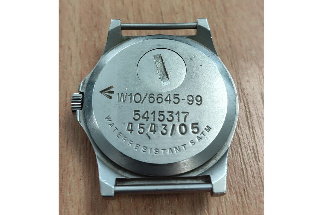 CWC W10-6645-99 British army issue quartz wristwatch - 2005 - Poor condition - see desc. - Image 3 of 3