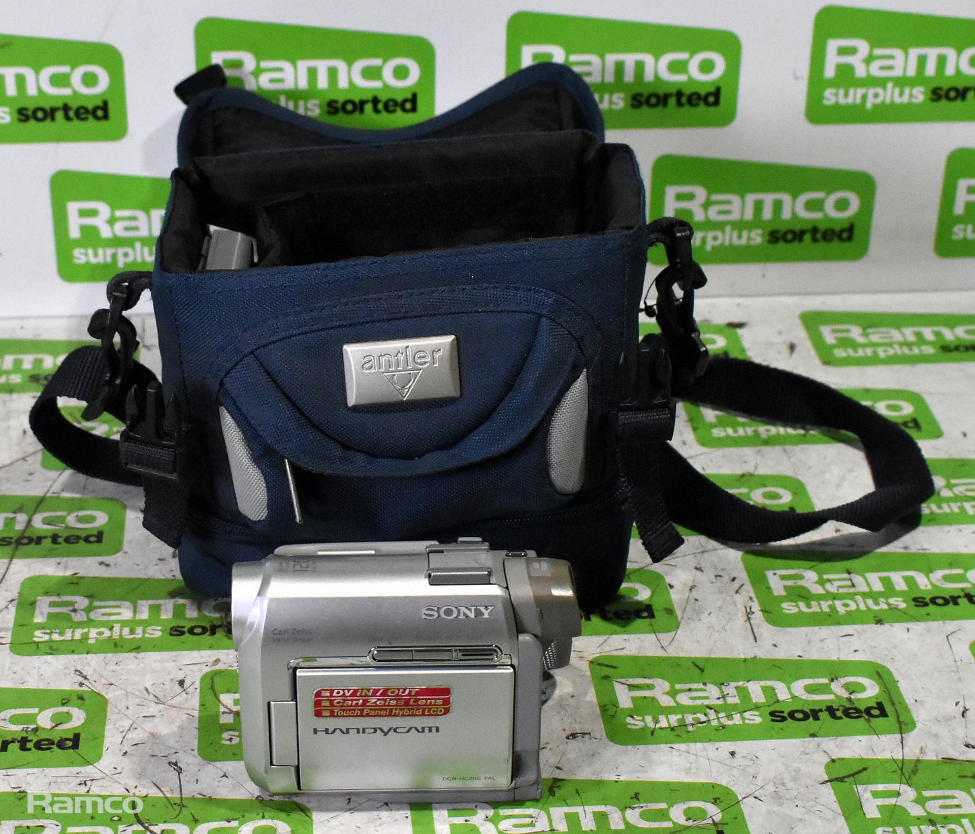 Various camcorders - mixed brands - full details in description - Image 2 of 30