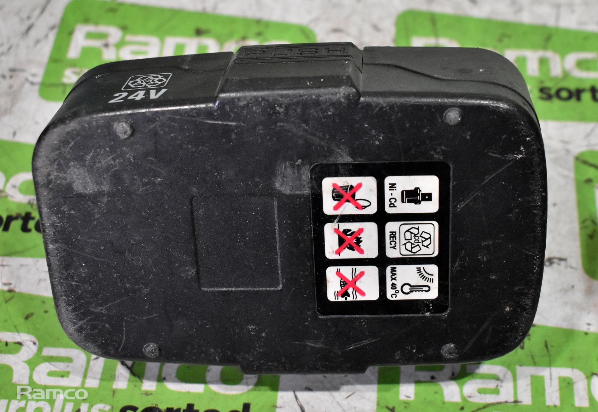 Tool Master TM16 cordless 24V combi drill/driver with charger, 2x batteries and case - Image 5 of 6