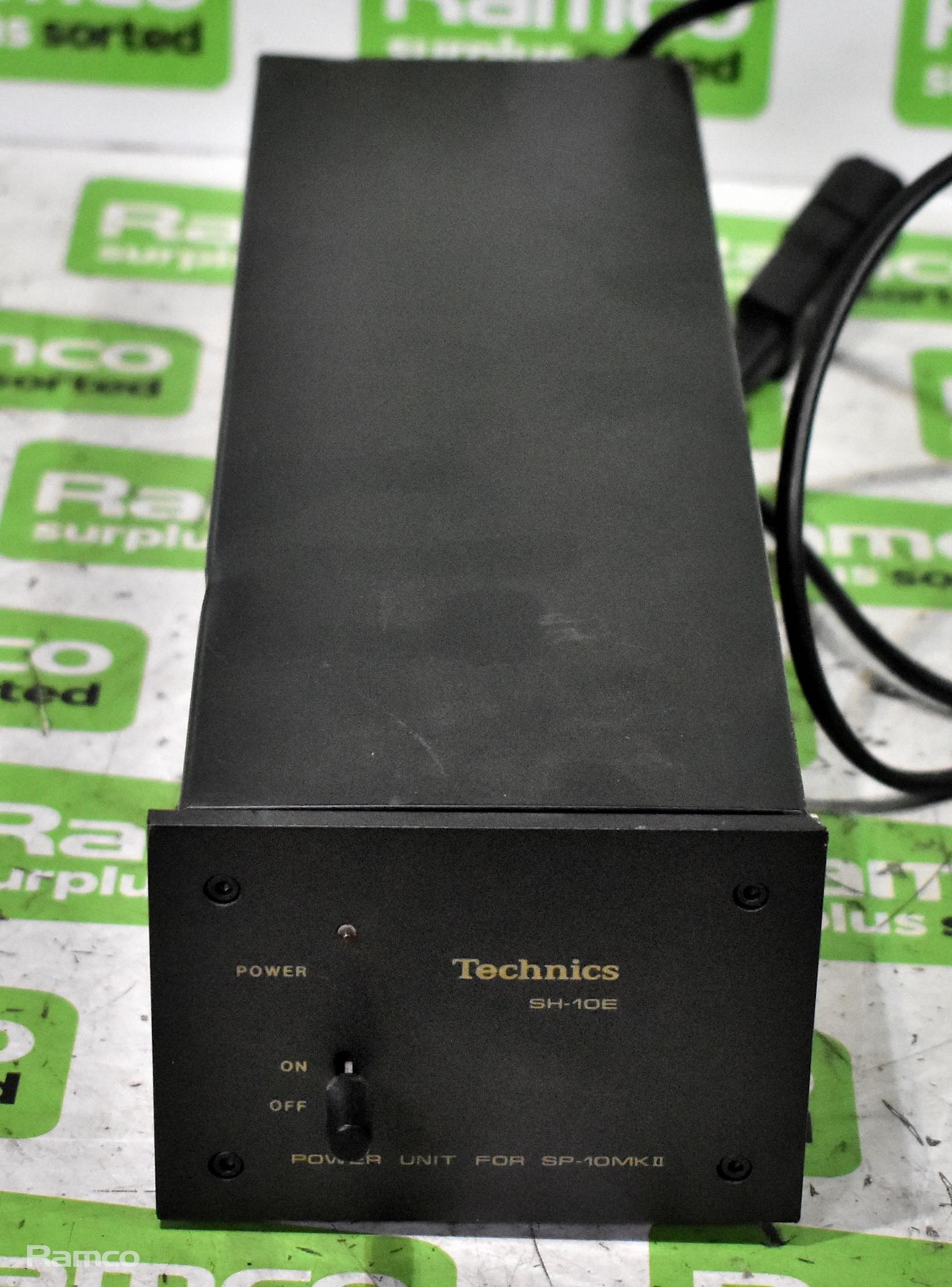 Technics SP-10MK2 direct drive turntable with Technics SH-10E power supply and tonearm unit - Image 6 of 8