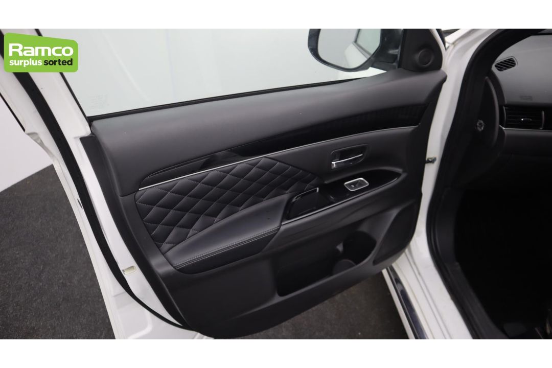 2020 Mitsubishi Outlander PHEV CVT Dynamic - Petrol/Electric Hybrid - 2.5L - 56837 miles - see desc. - Image 39 of 54