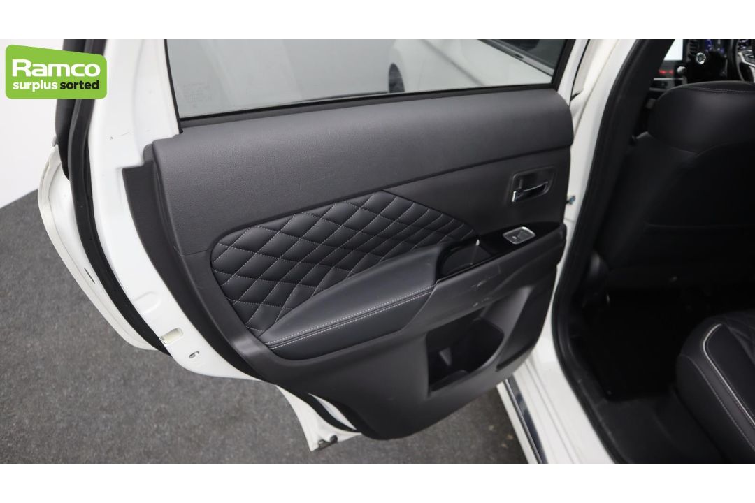 2020 Mitsubishi Outlander PHEV CVT Dynamic - Petrol/Electric Hybrid - 2.5L - 56837 miles - see desc. - Image 37 of 54