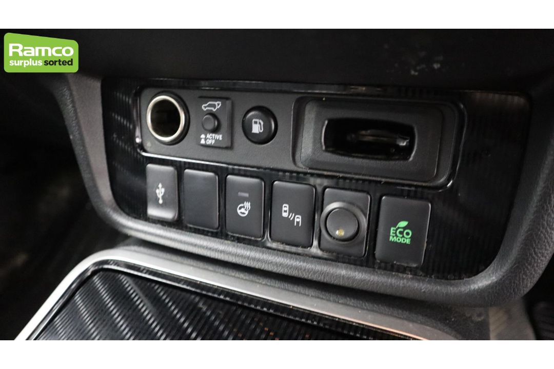 2020 Mitsubishi Outlander PHEV CVT Dynamic - Petrol/Electric Hybrid - 2.5L - 56837 miles - see desc. - Image 18 of 54
