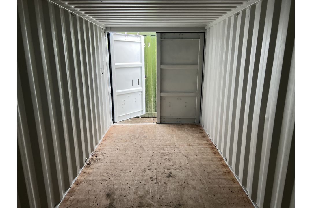 Shipping and storage container - L 20ft x W 8ft x H 8.5ft - Image 9 of 11