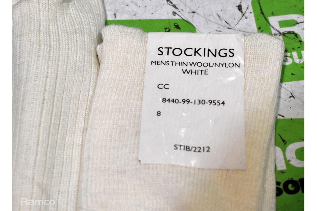 Various mixed socks - various sizes - paired & unpaired - unknown quantity - 150kg - Image 4 of 7