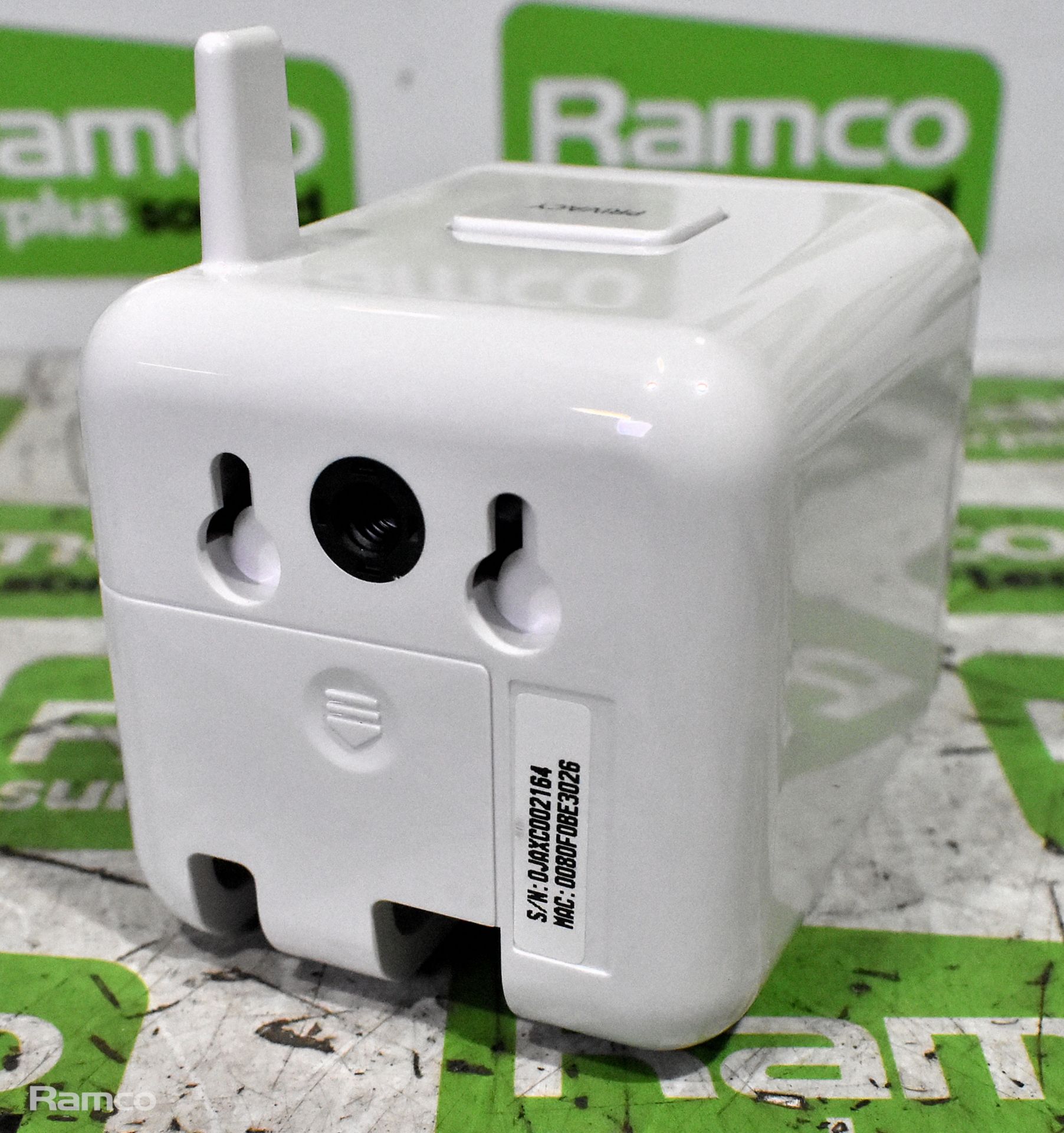 17x Panasonic BL-C230 wireless network cameras - Image 3 of 10