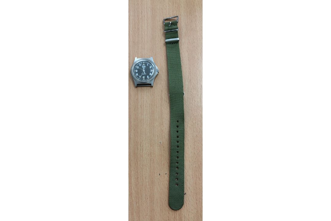 CWC W10-6645-99 British army issue quartz wristwatch - 2005 - Poor condition - see desc. - Image 1 of 3