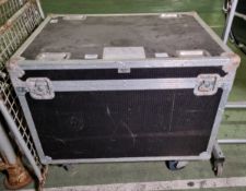 6x Strand Lighting CODA 500/1 asymmetrical floodlights in flightcase - case dimensions