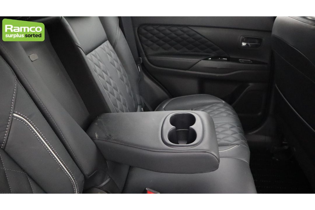 2020 Mitsubishi Outlander PHEV CVT Dynamic - Petrol/Electric Hybrid - 2.5L - 56837 miles - see desc. - Image 29 of 54