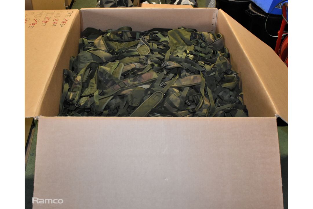 British Army DPM yoke - Mixed grade - 124kg - Image 6 of 7