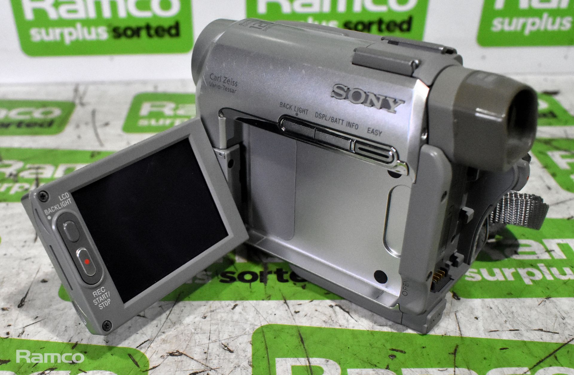 Various camcorders - mixed brands - full details in description - Image 4 of 30